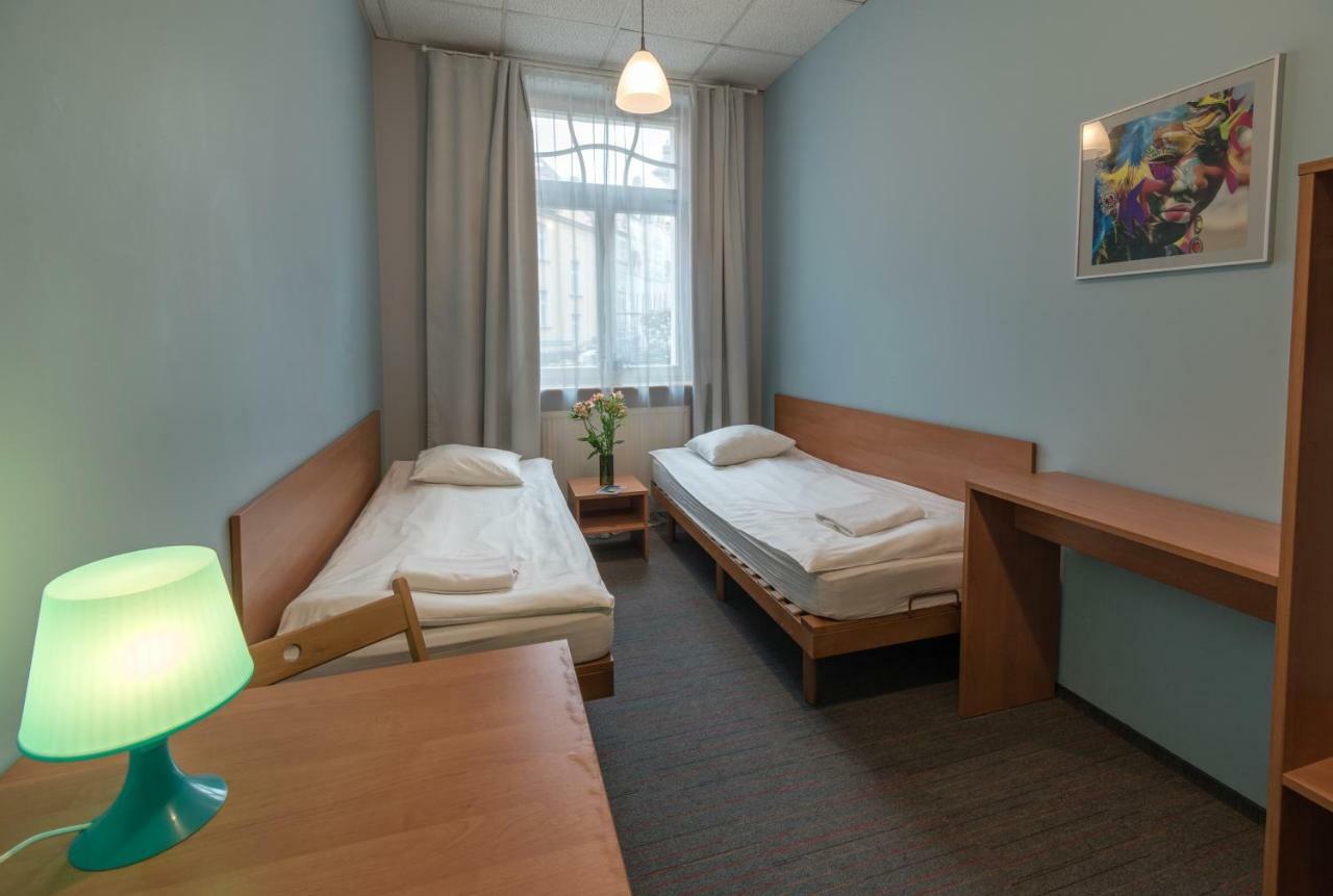 Hill Inn Poznan Exterior photo